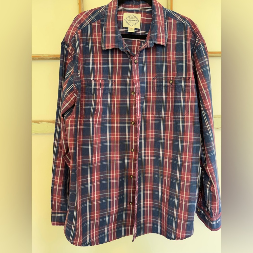 St. John’s Bay Men’s XXL Long Sleeve Button Up Shirt